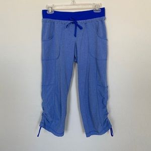 ATHLETA Blue Cropped Capri Pants